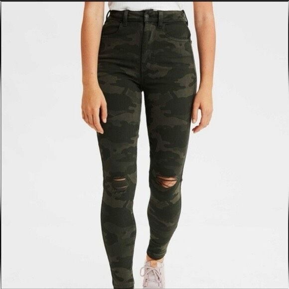 American Eagle Outfitters Denim - ✨American Eagle Curvy Super Hi-rise Jeggings Camo Print Distressed Sz 12R Jeans✨